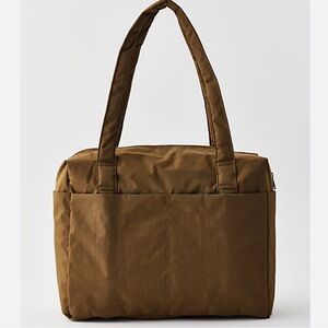 BNWT Baggu small cloud carry on - UO Army (Seaweed)